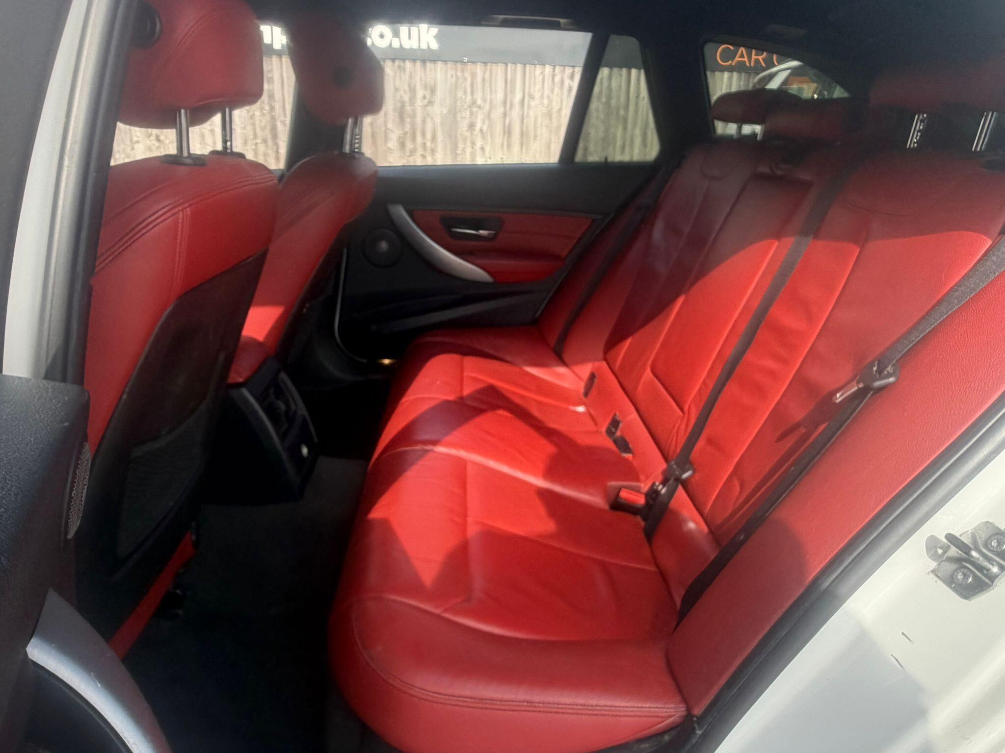 BMW 3 Series view 15