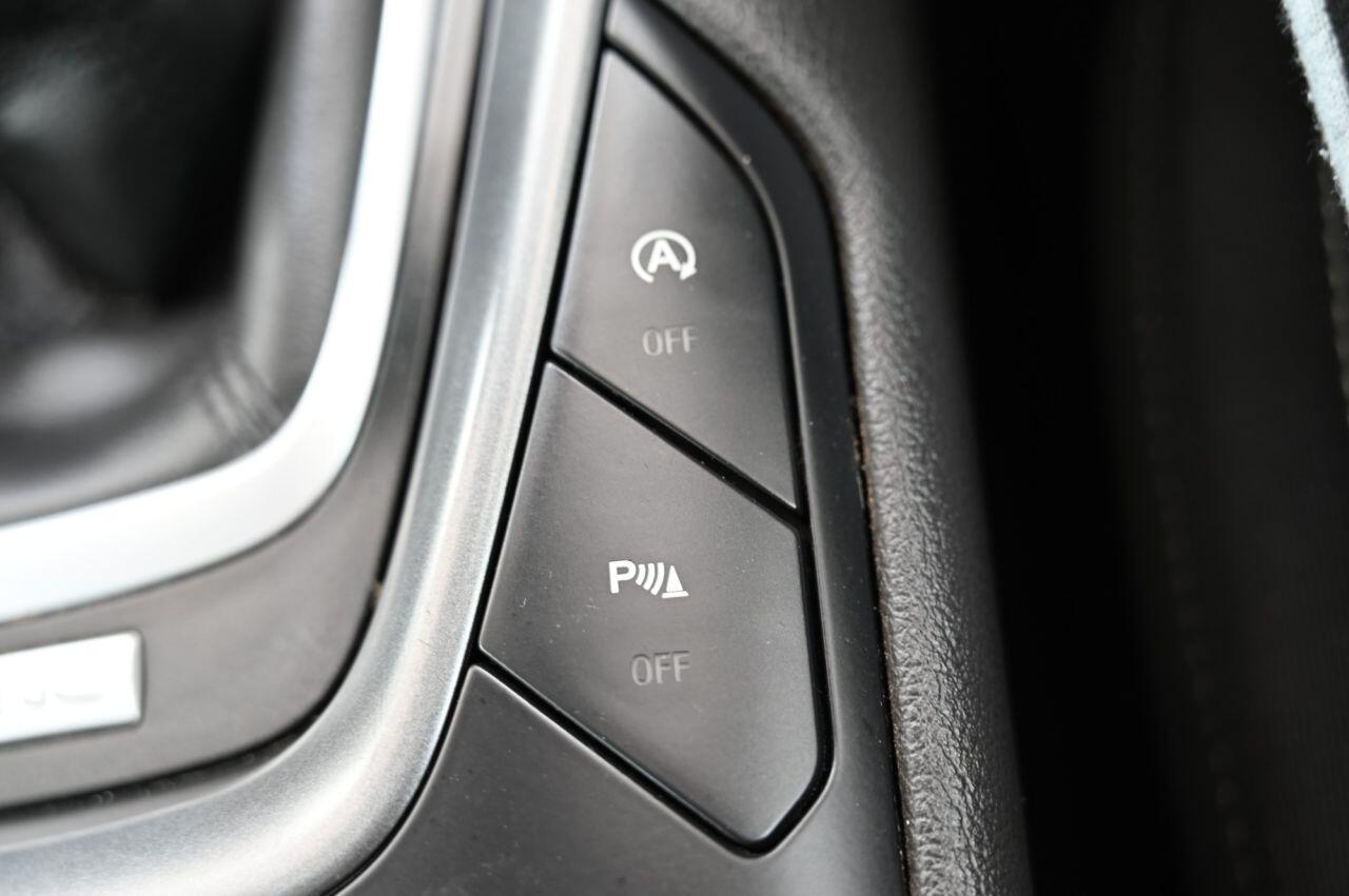 Ford Mondeo view 35