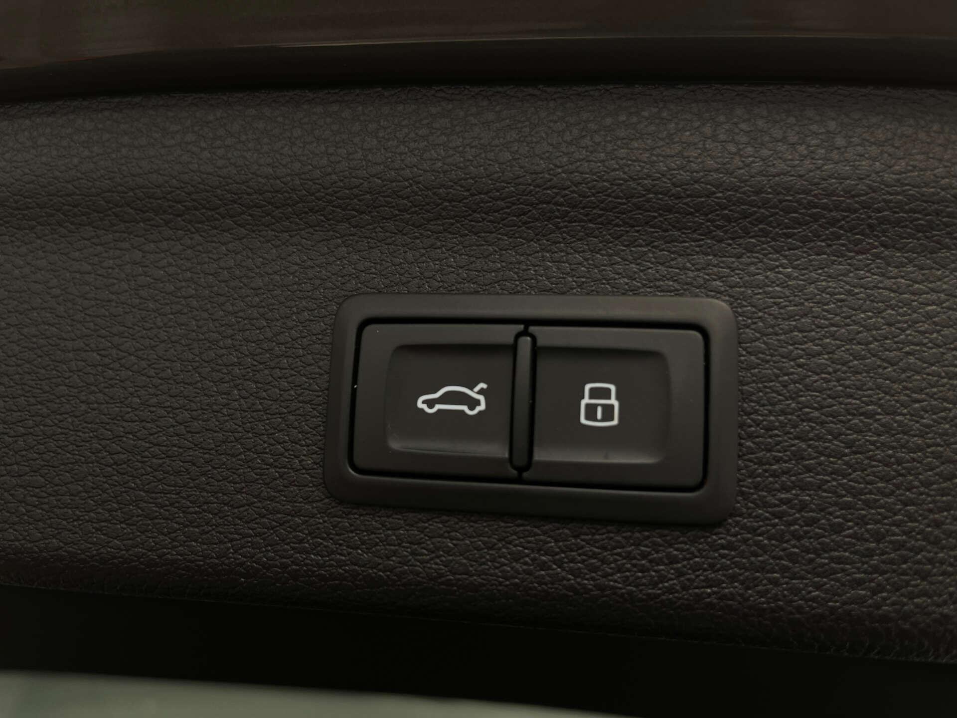 Audi Q3 view 40