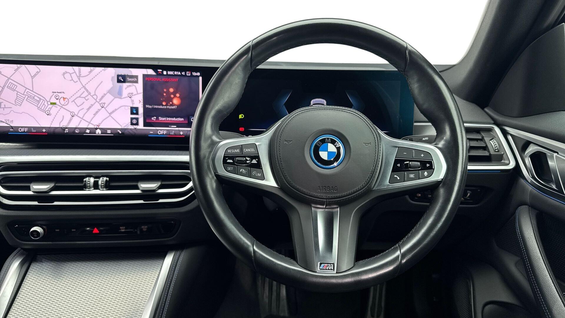 BMW i4 view 5