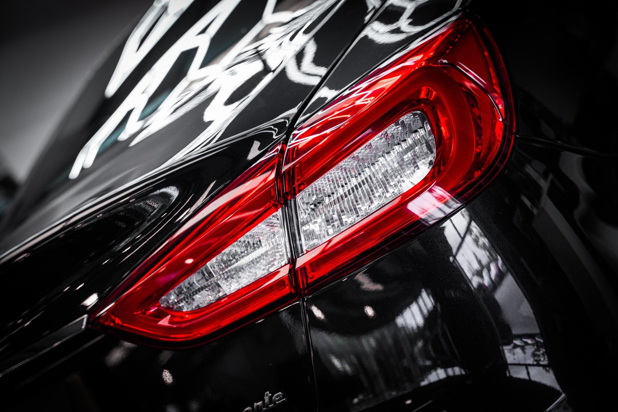 Maserati Quattroporte view 40