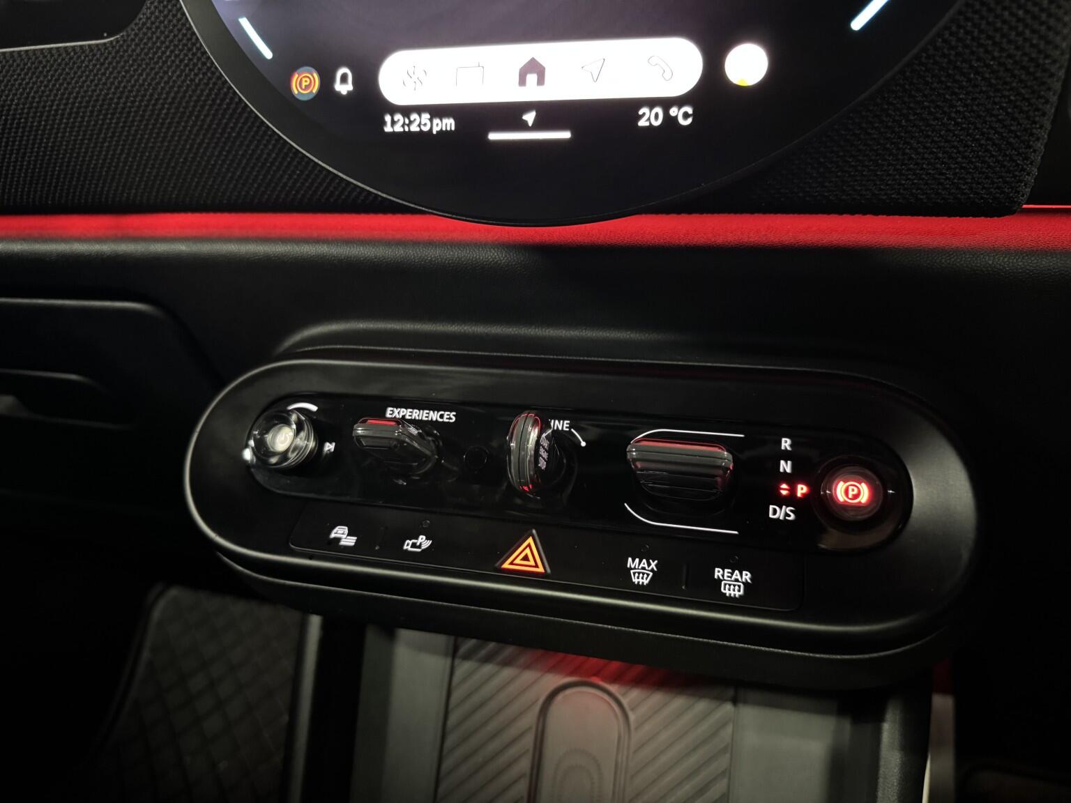 Mini Cooper Cooper view 44