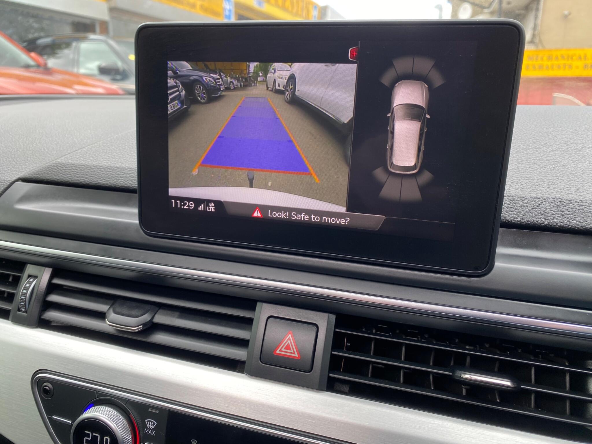 Audi A4 Avant view 22