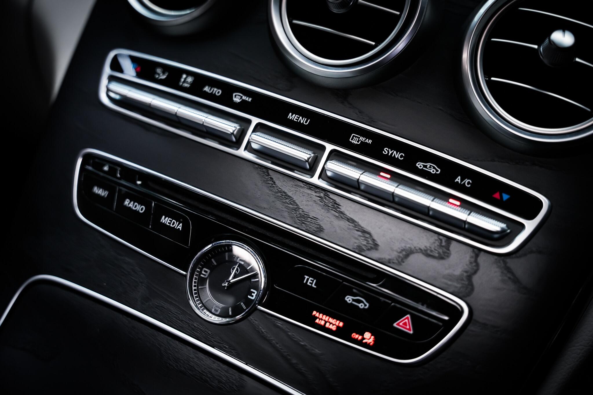 Mercedes-Benz C-Class view 39