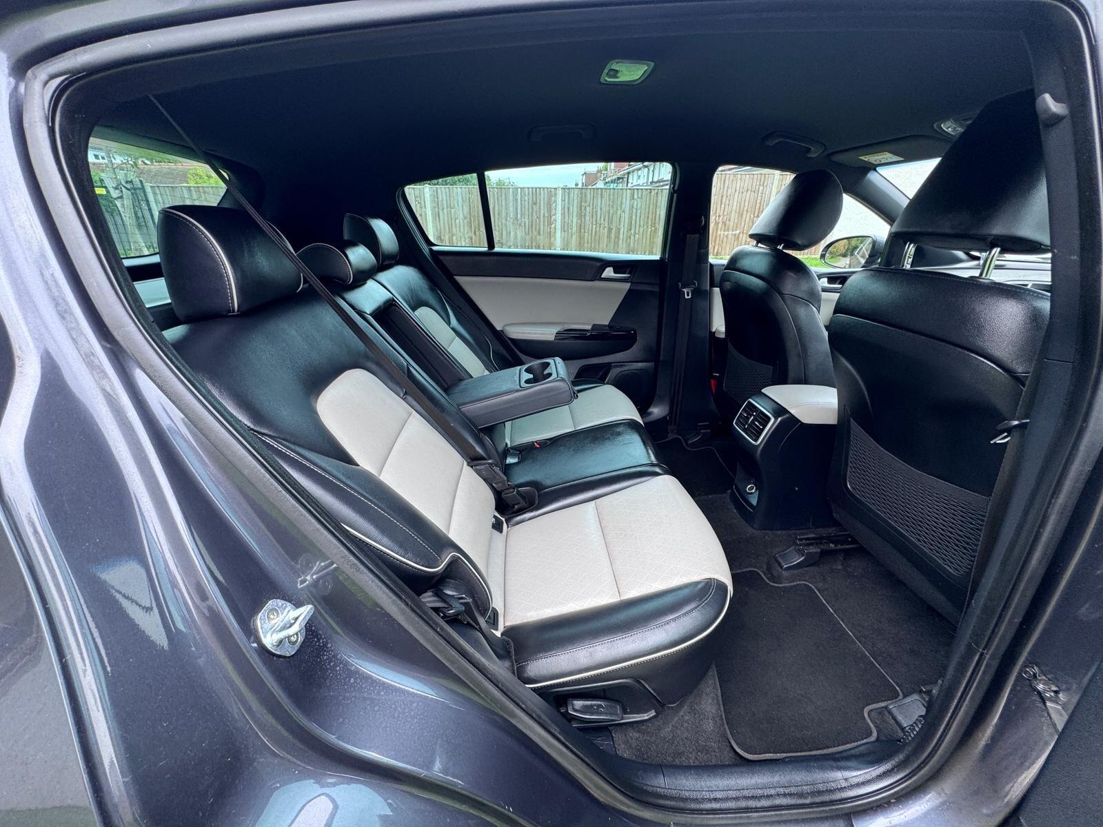 2017 Kia Sportage image 46