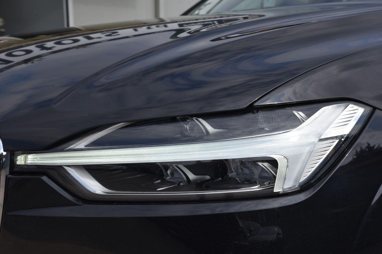 Volvo XC60 view 13