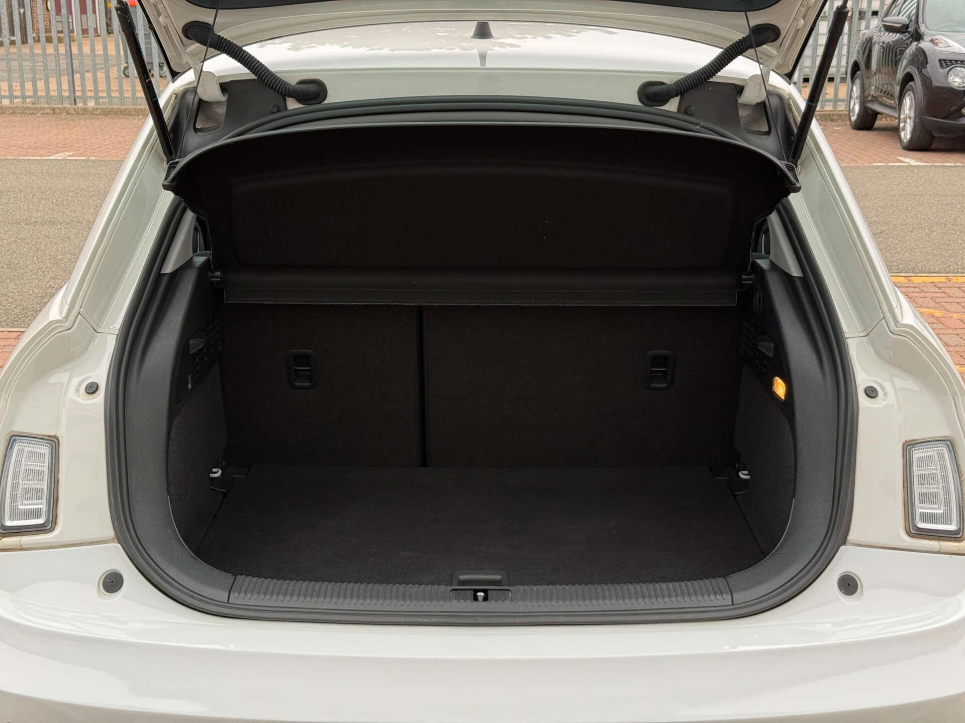 Audi A1 view 32