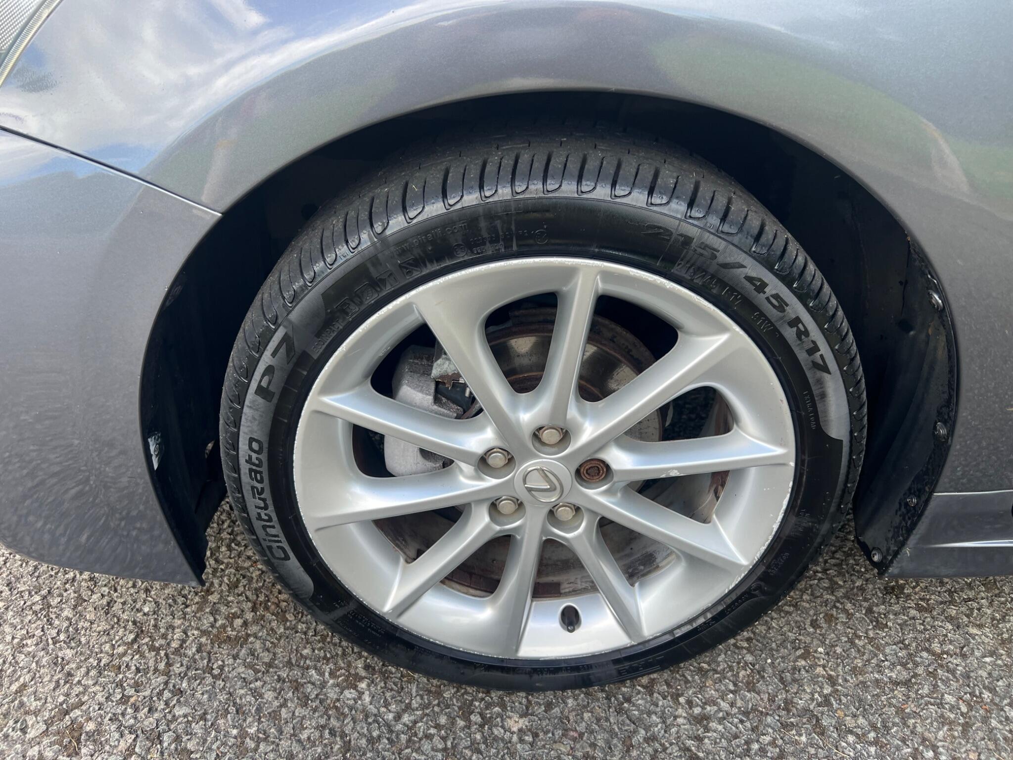 Lexus CT view 32