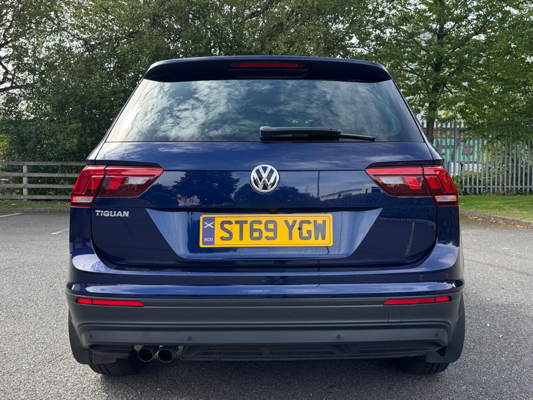 Volkswagen Tiguan view 6