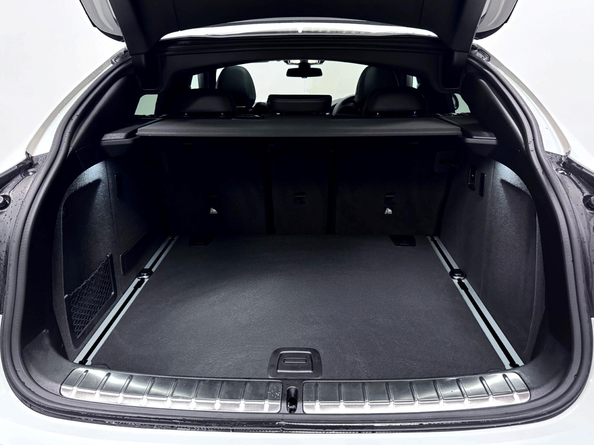 BMW X4 view 7