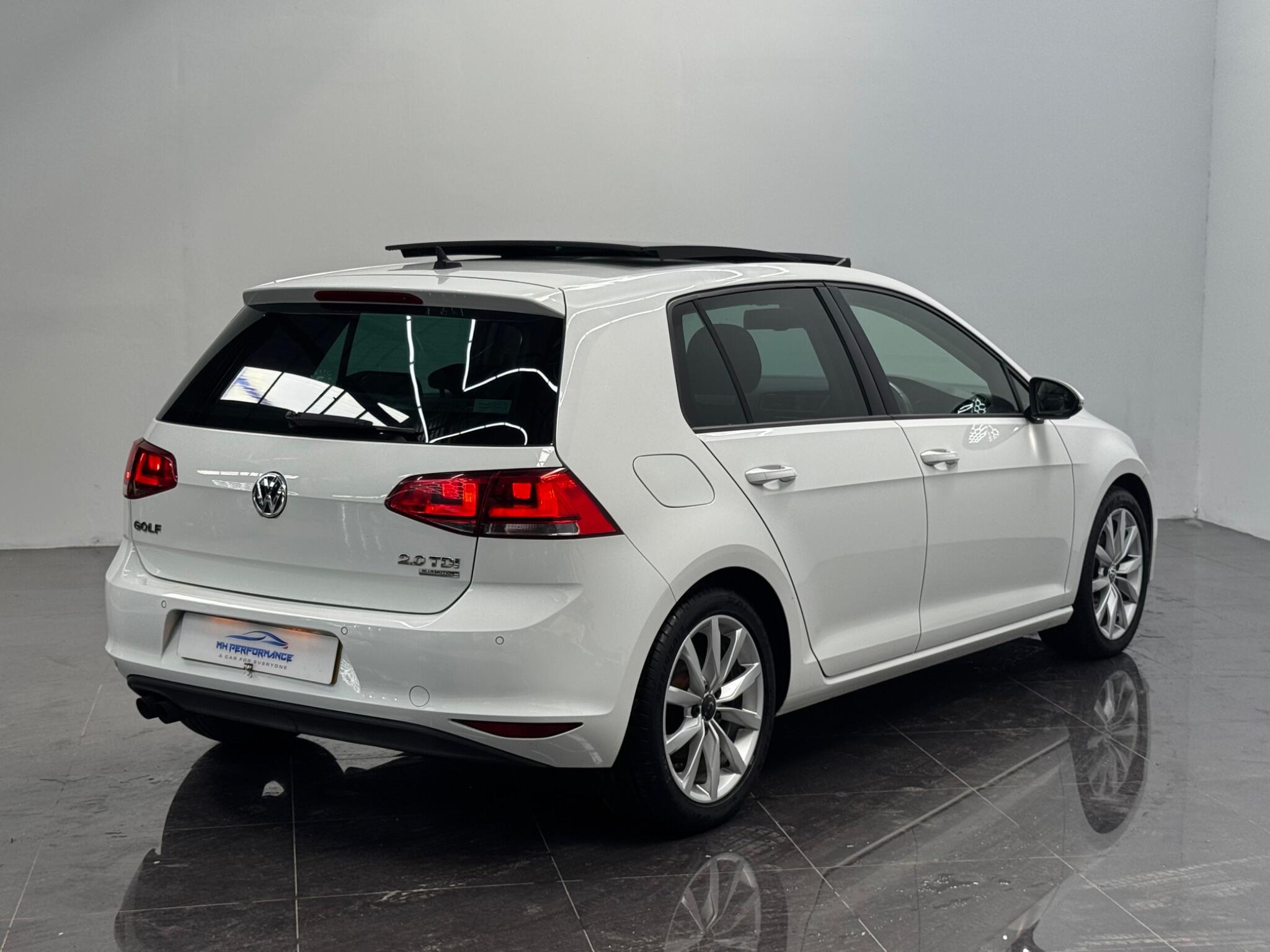 Volkswagen Golf view 11