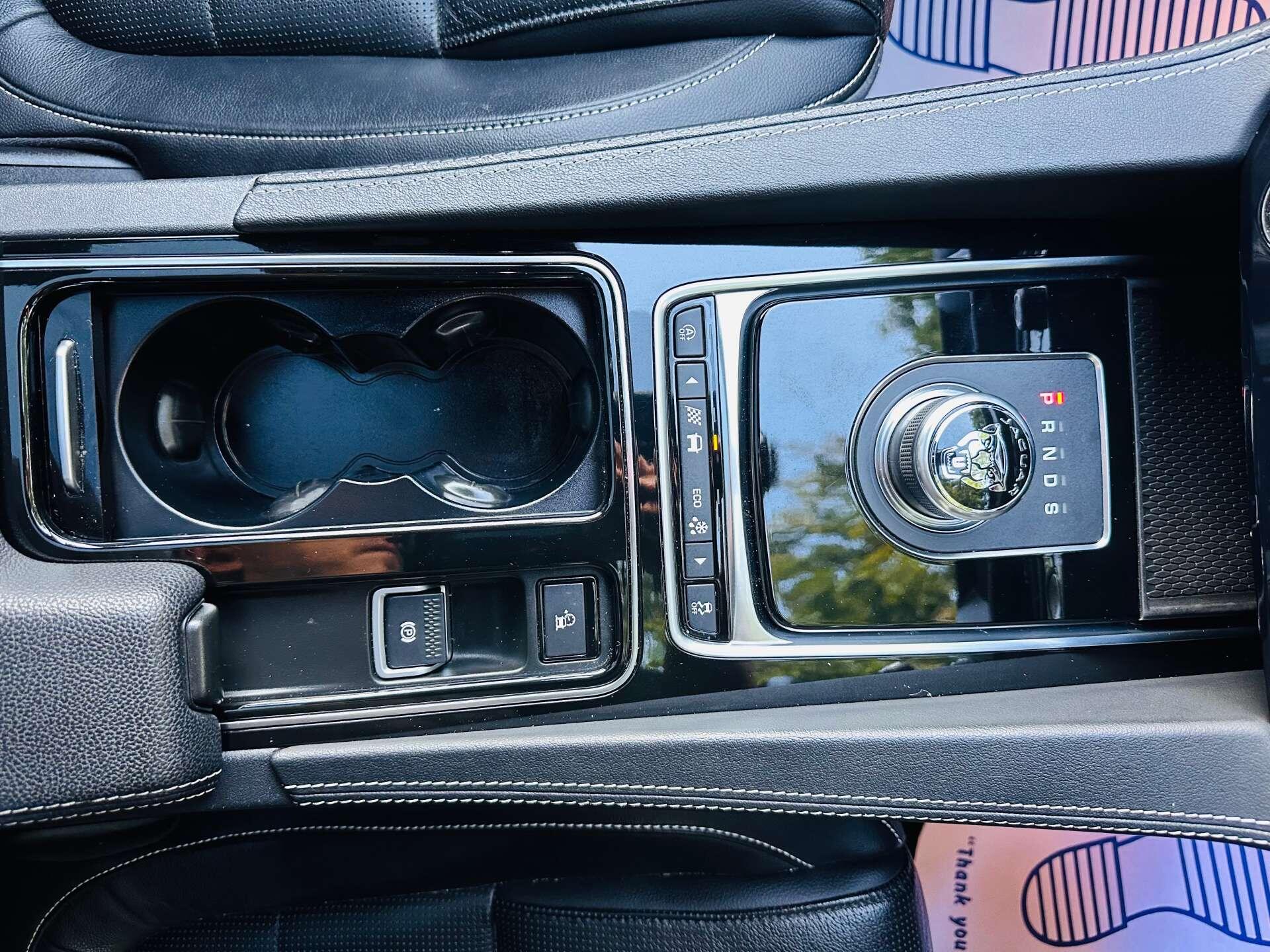 Jaguar F-Pace view 19