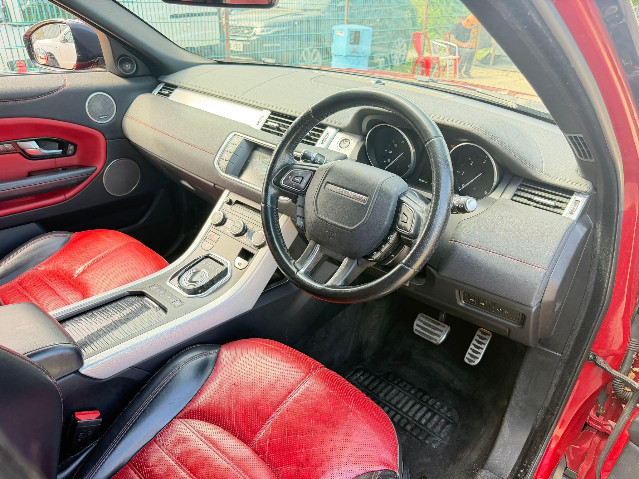 Land Rover Range Rover Evoque view 11