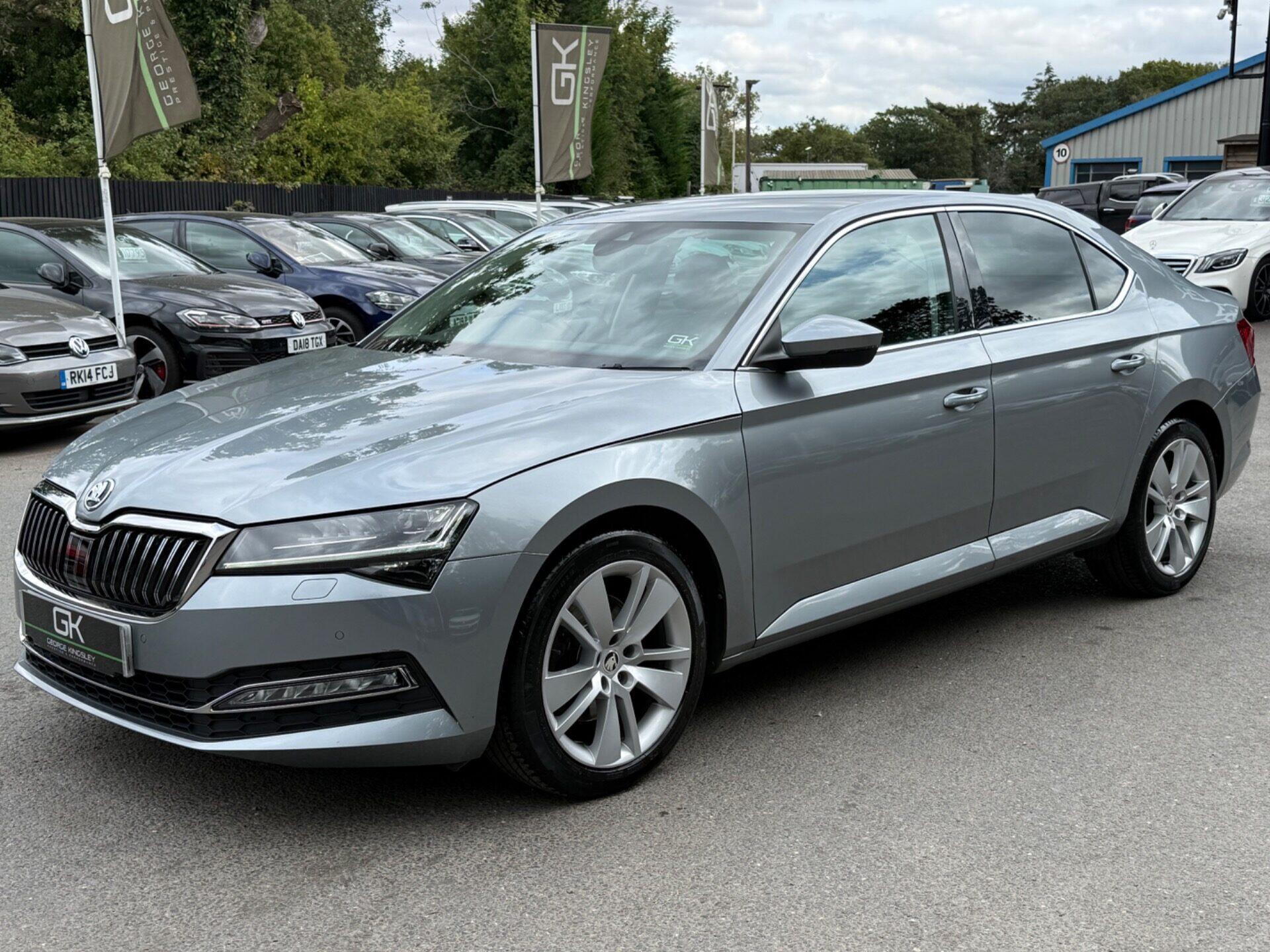 Skoda Superb view 11