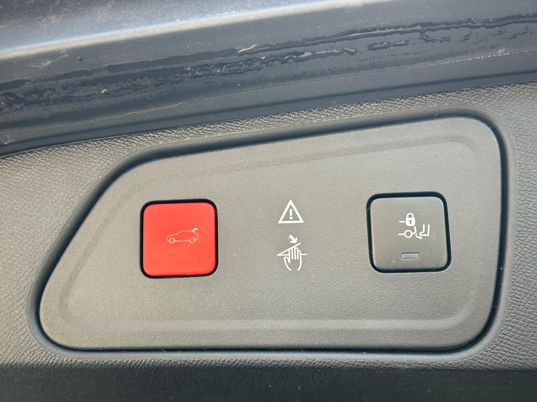 Peugeot 3008 view 21