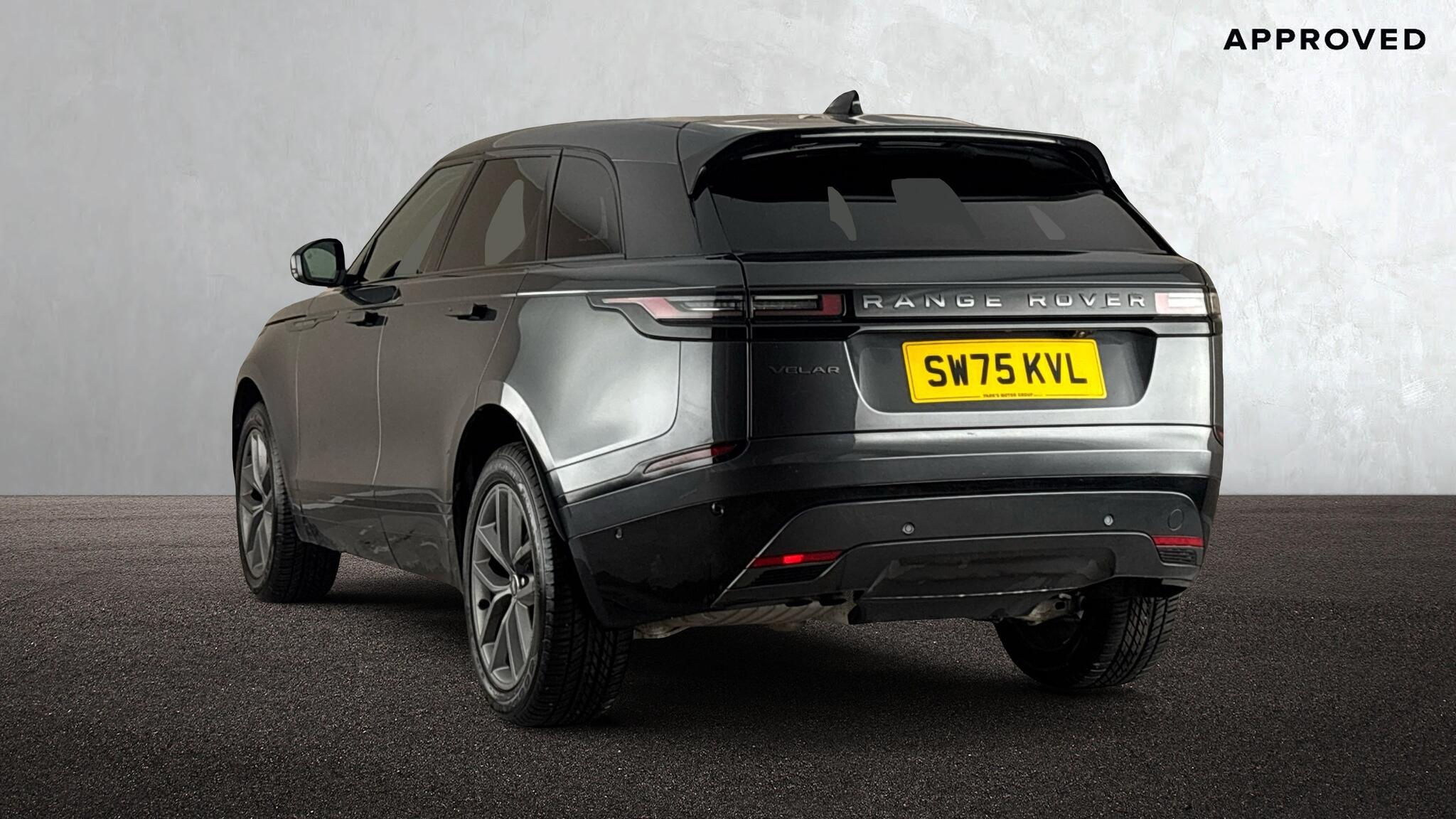 Land Rover Range Rover Velar view 2