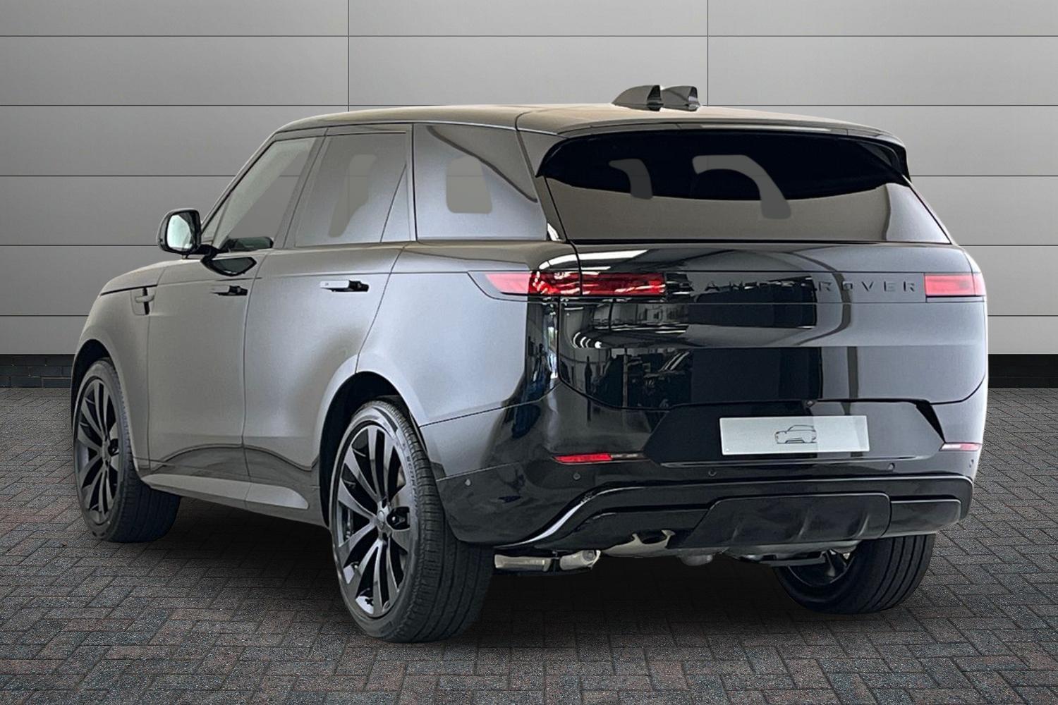 Land Rover Range Rover Sport view 2