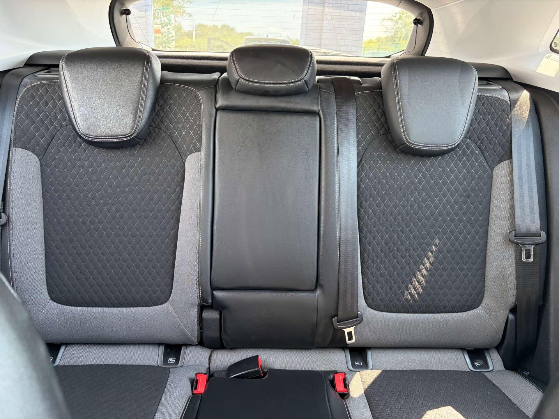 Vauxhall Grandland X view 31