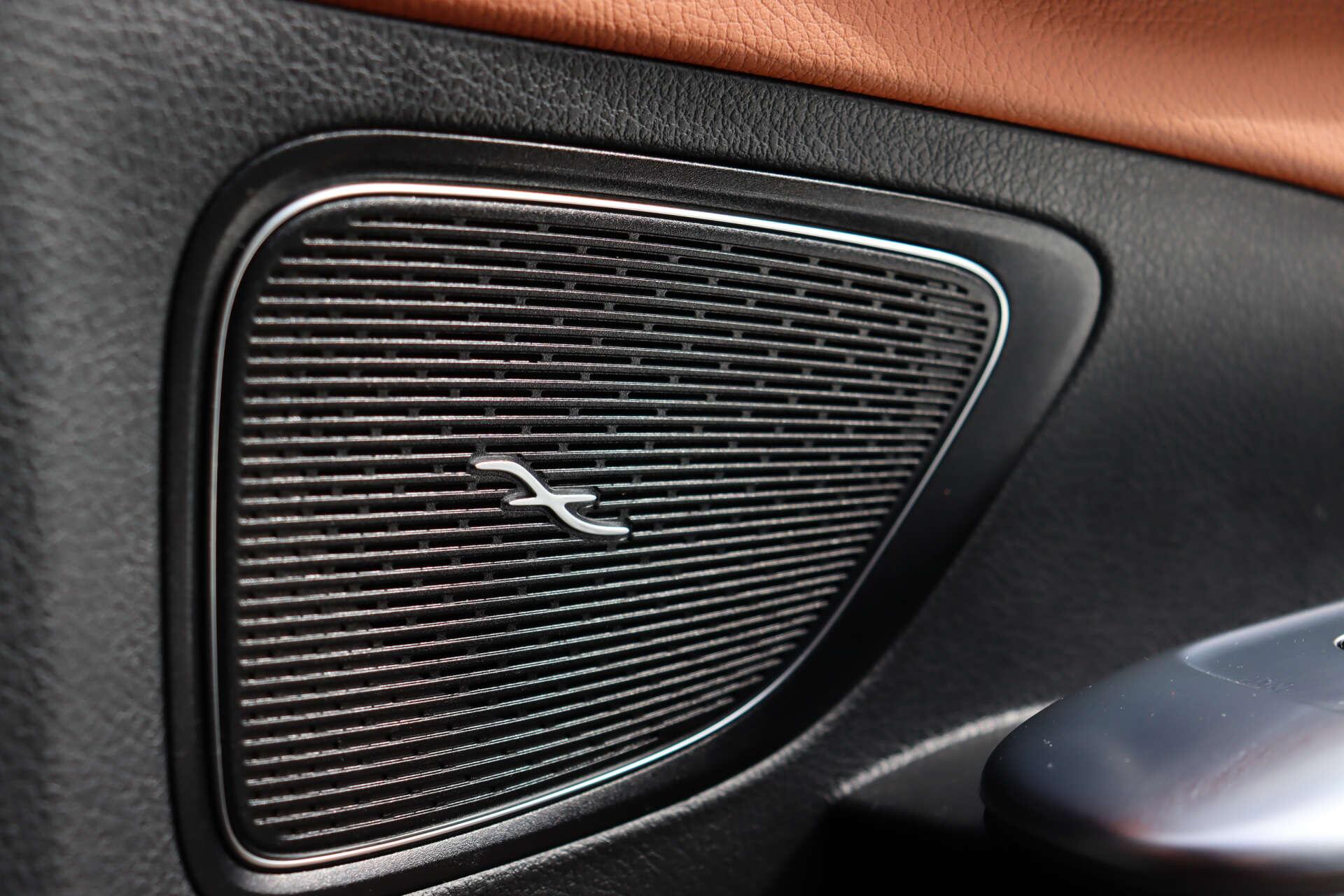 Mercedes-Benz C Class view 44