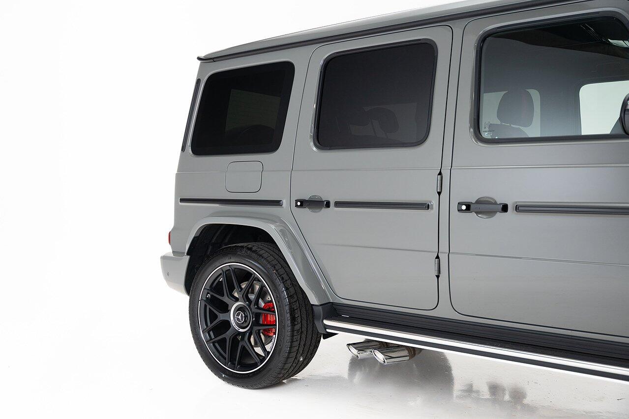 Mercedes-Benz G-Class view 27