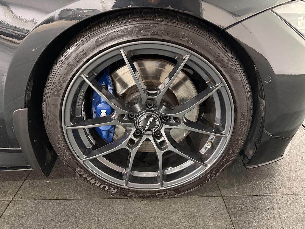 BMW 3 Series view 20