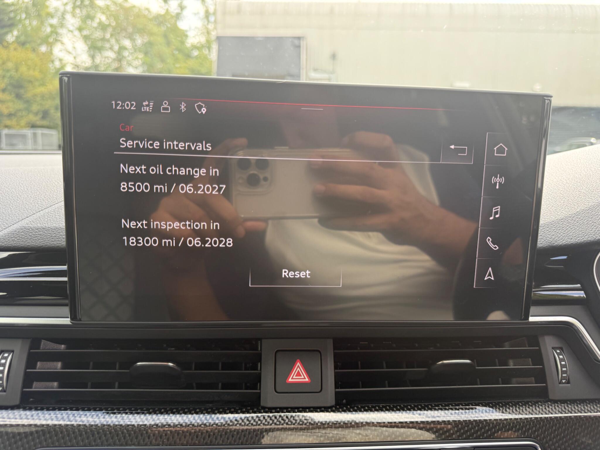 Audi S4 view 30