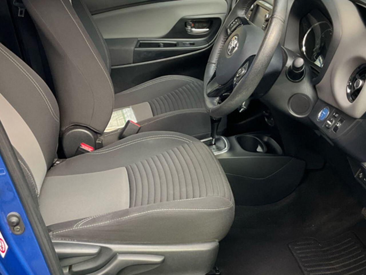 Toyota Yaris view 8