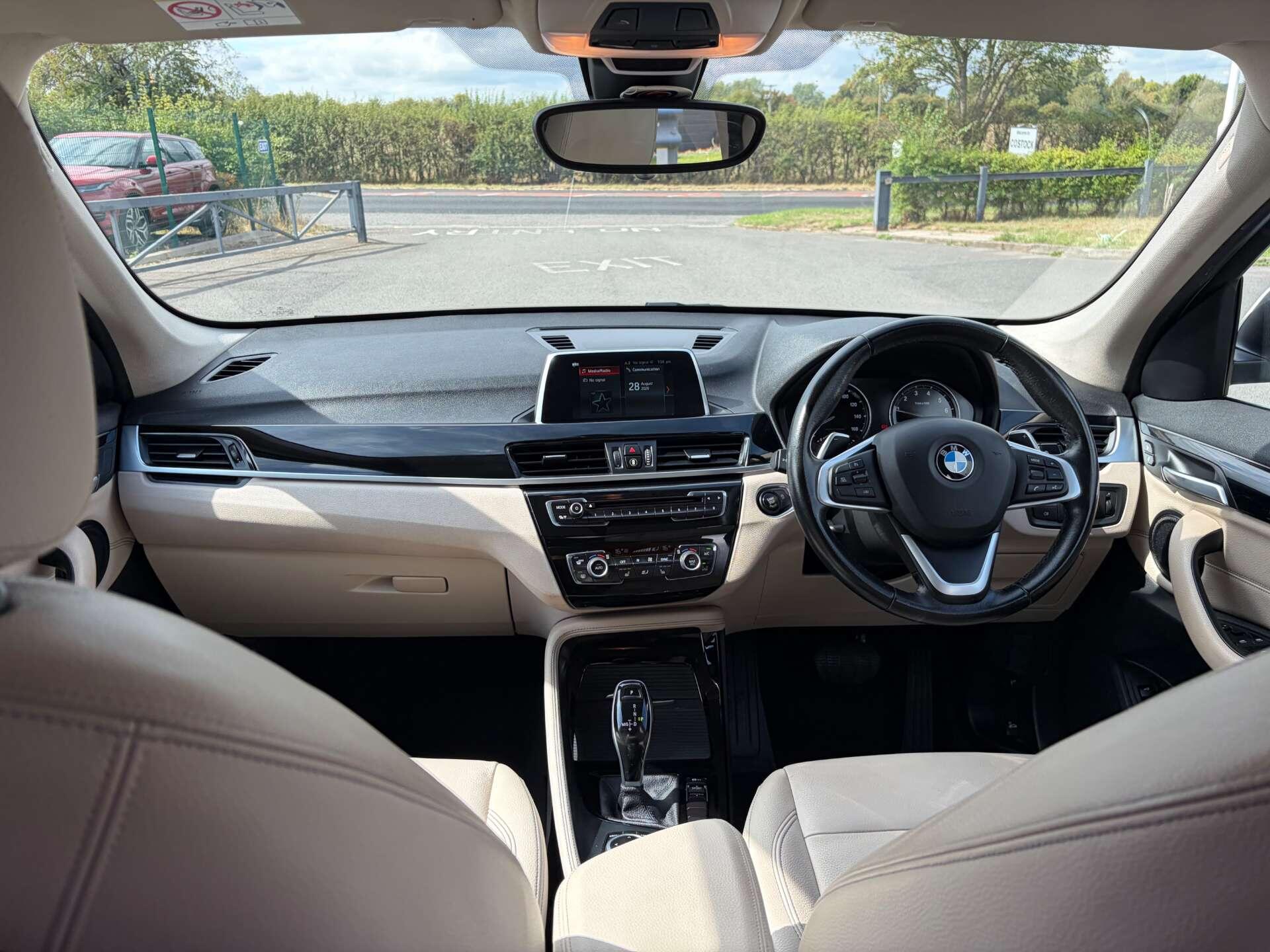 BMW X1 view 34