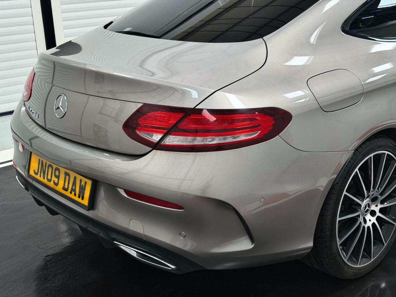 Mercedes-Benz C Class view 19