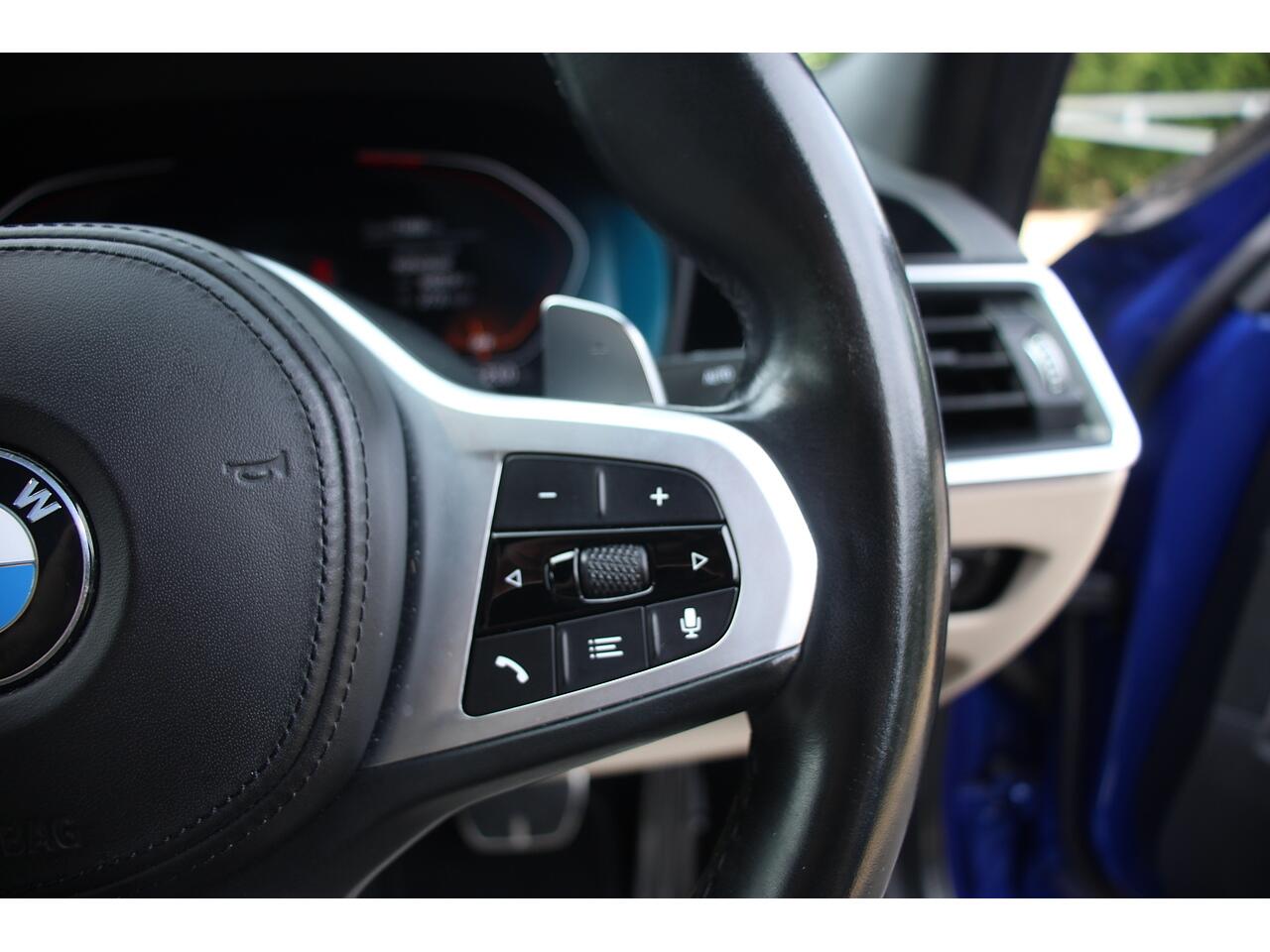 BMW 3 Series view 20