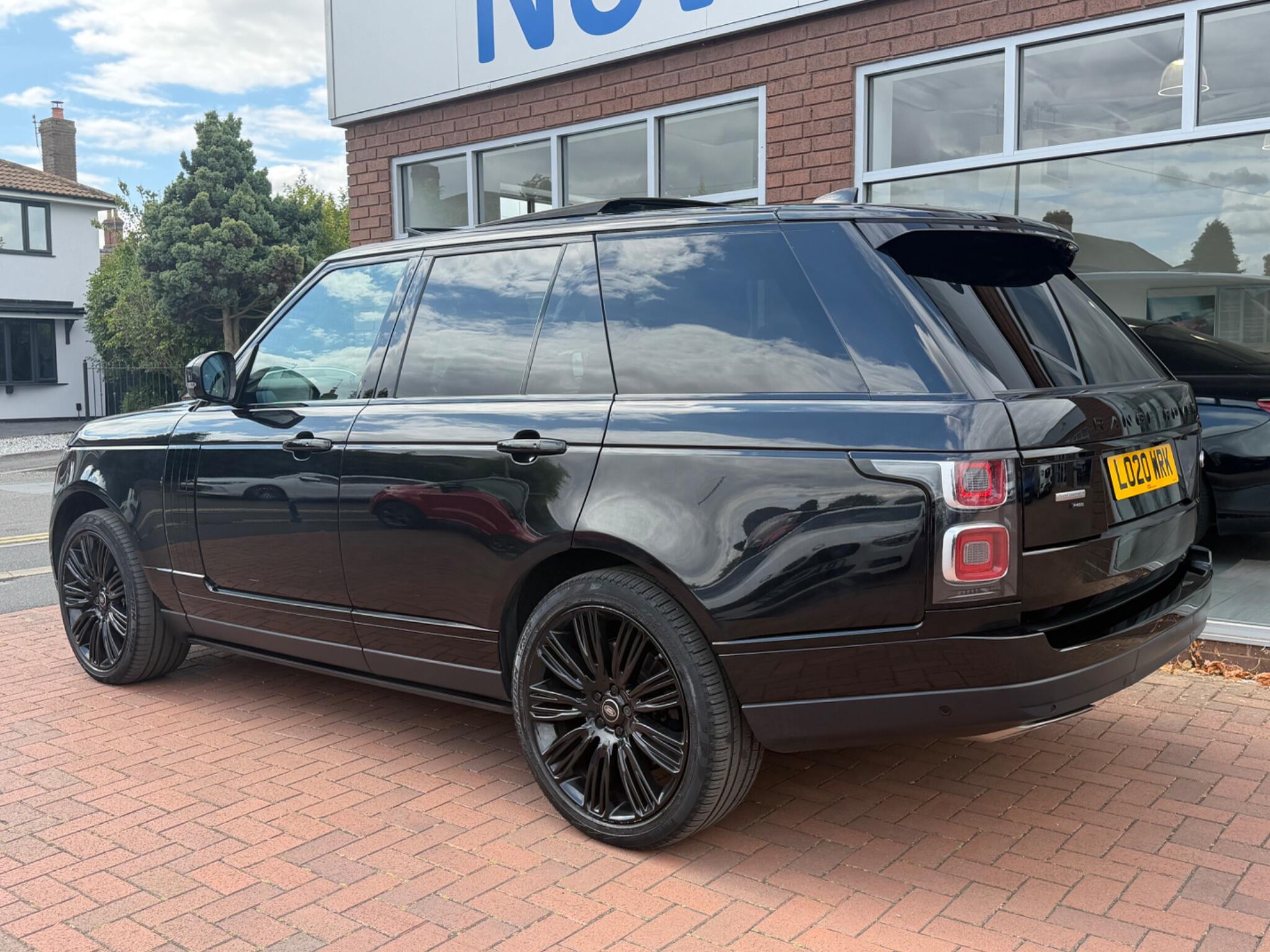 Land Rover Range Rover view 12