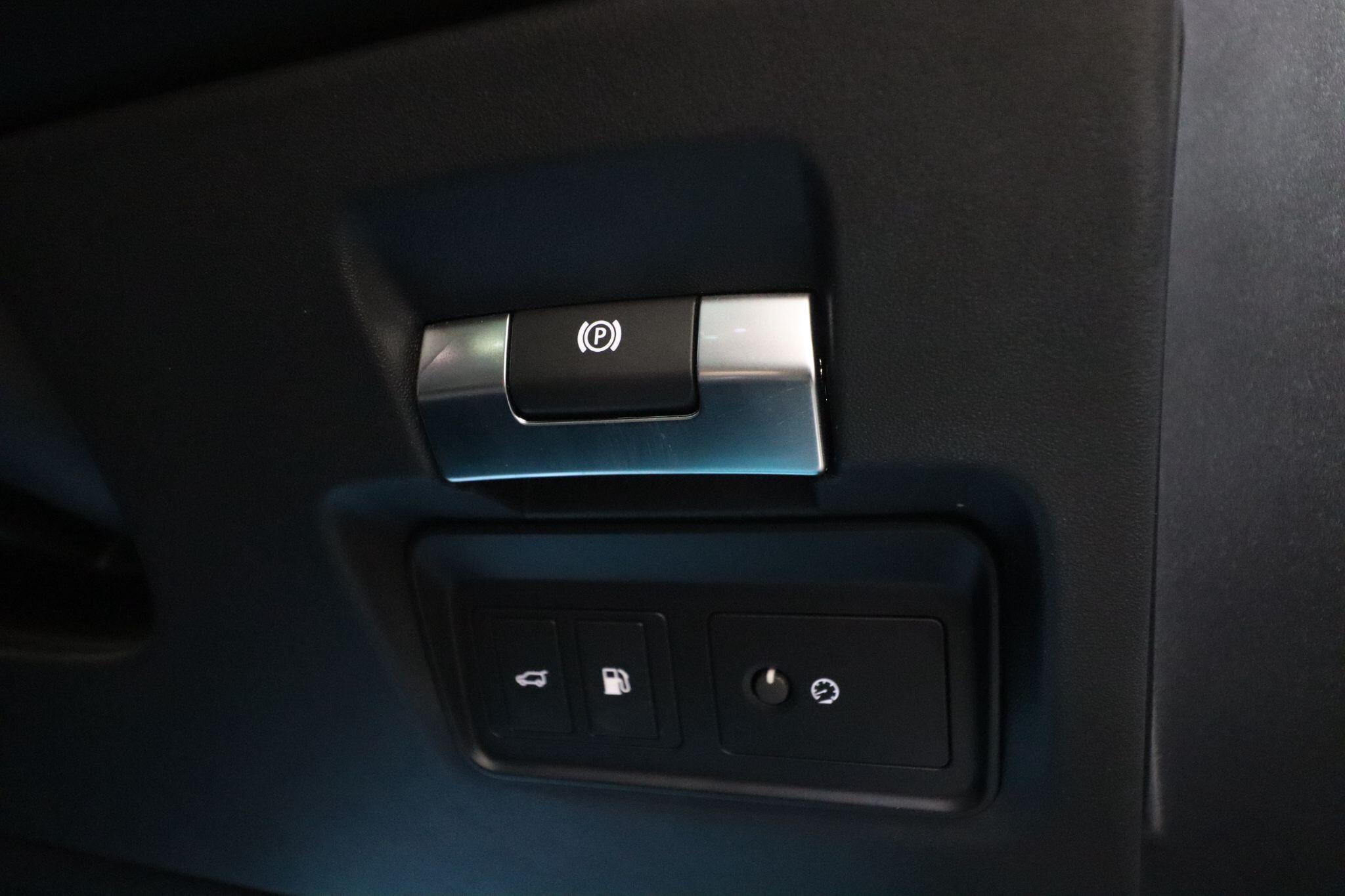 Land Rover Range Rover Evoque view 19