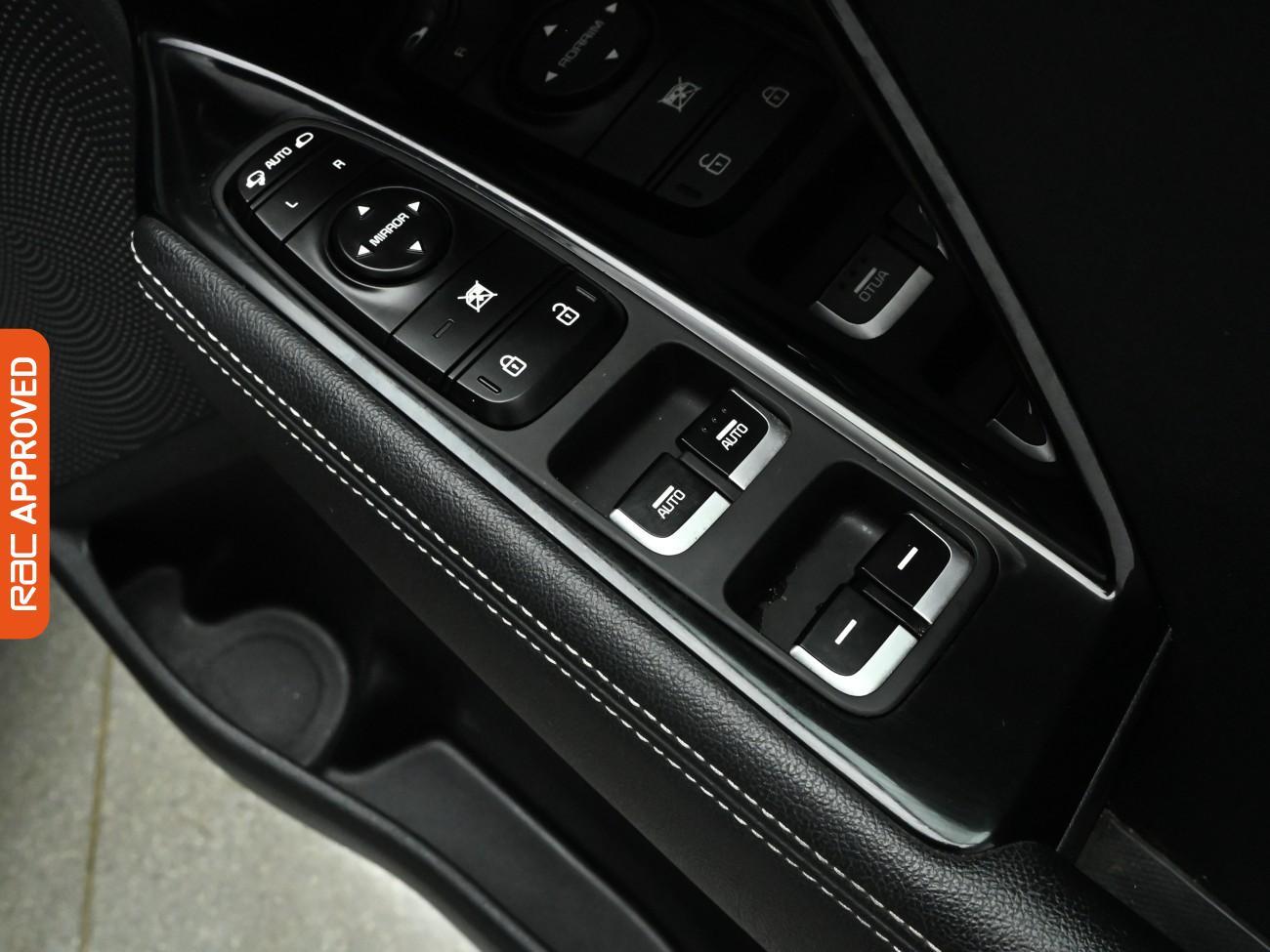Kia Niro view 26