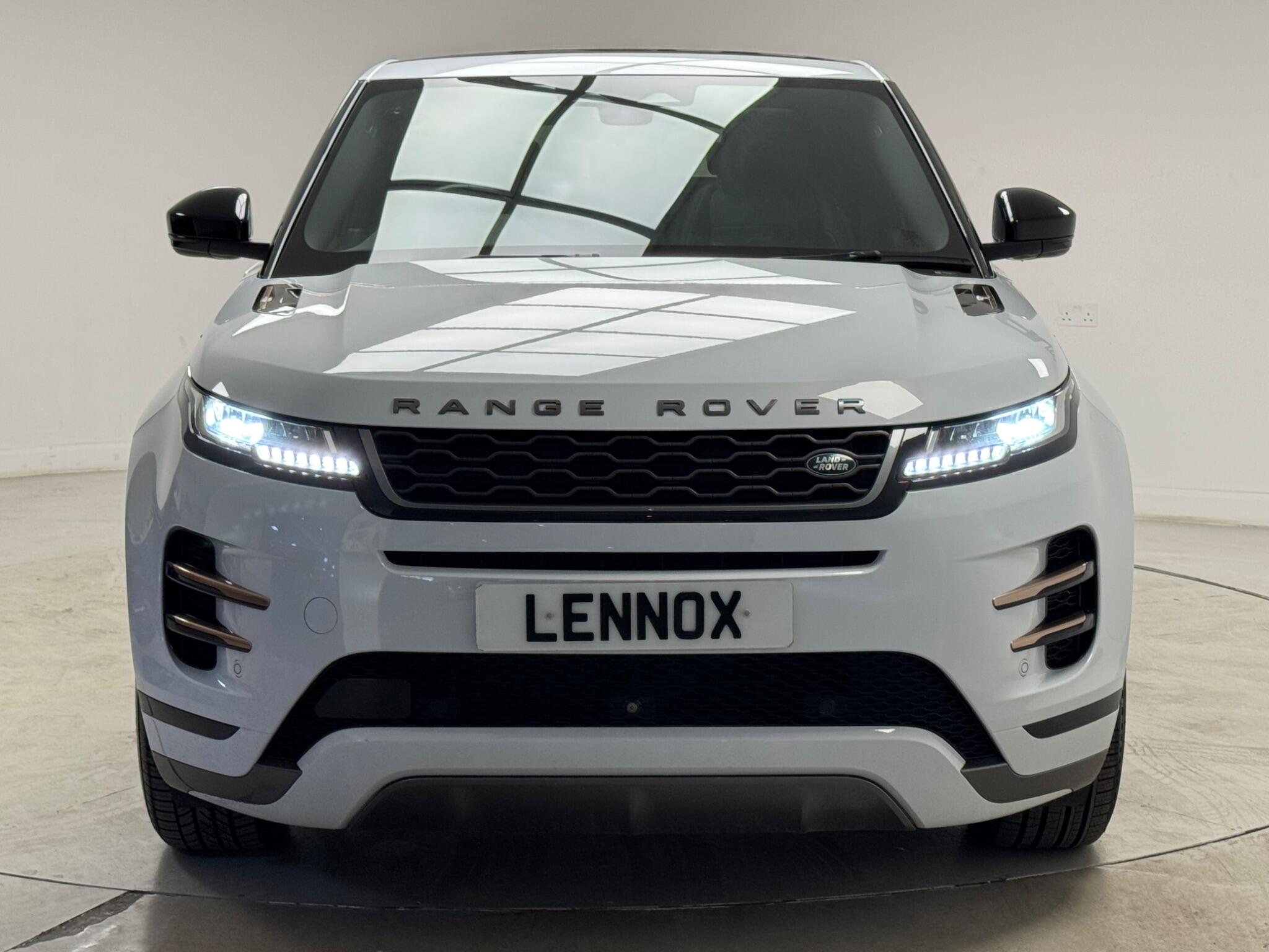 Land Rover Range Rover Evoque view 2