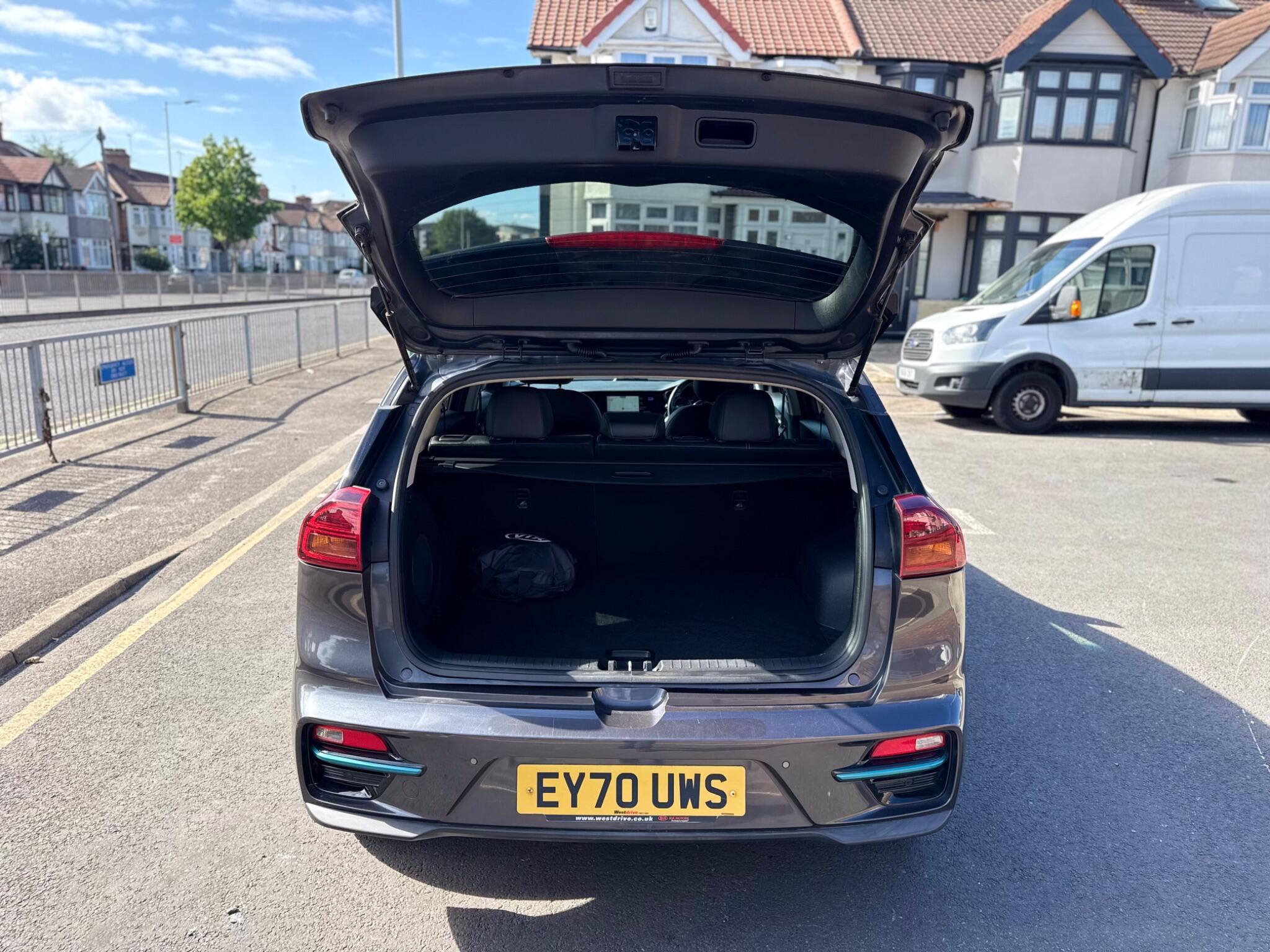 Kia Niro view 12