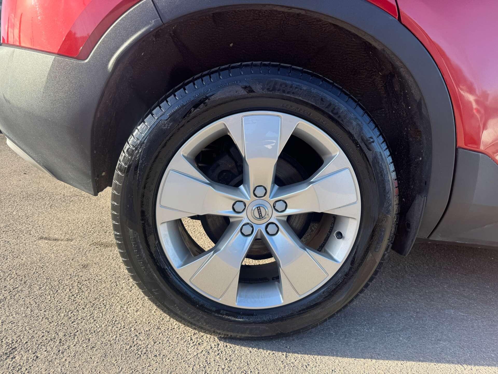 Volvo XC40 view 38