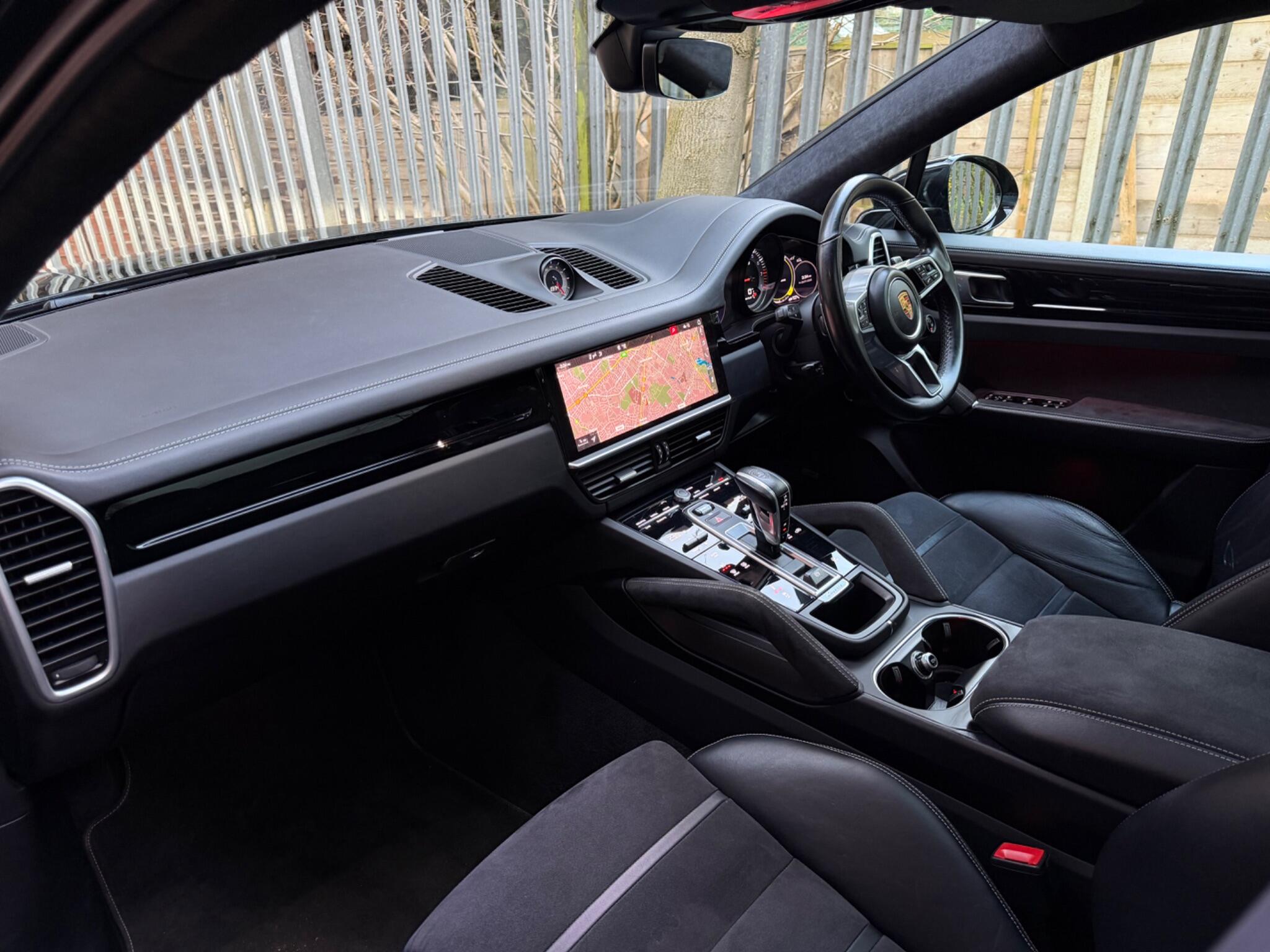 Porsche Cayenne view 21