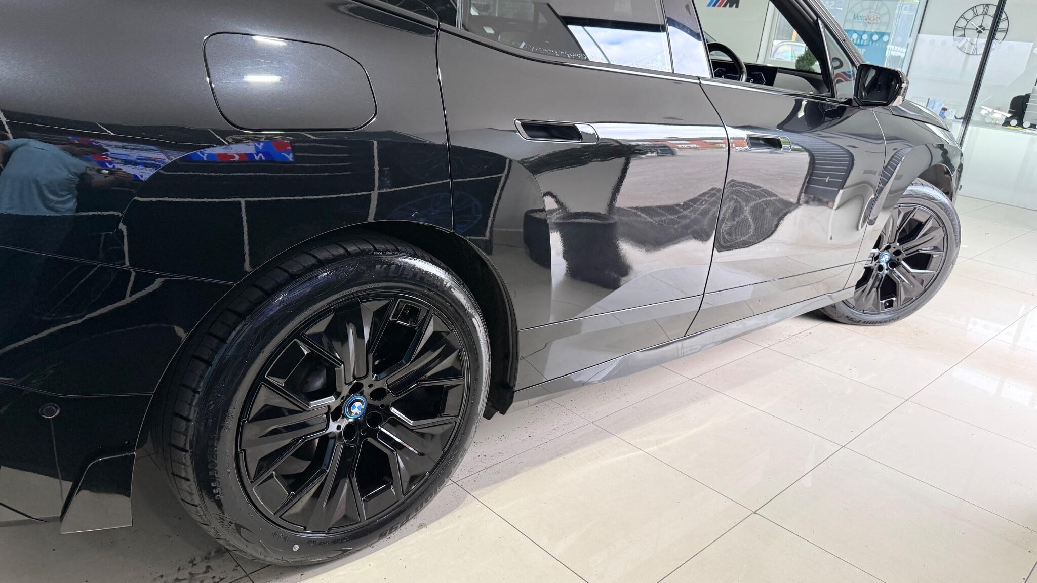 BMW iX view 31