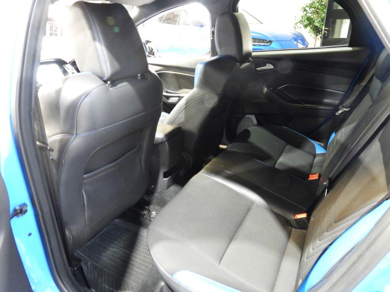 Ford Focus view 46