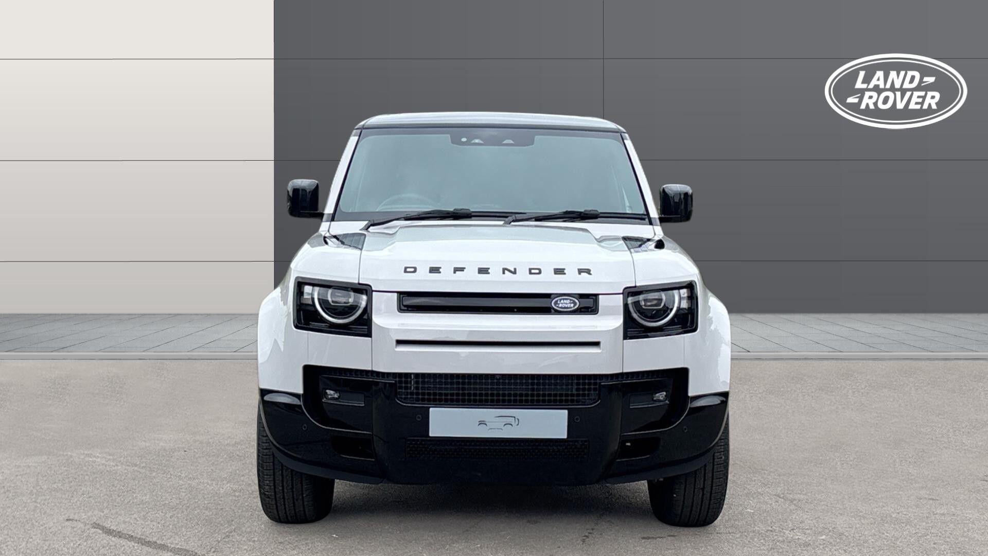 Land Rover Defender view 5