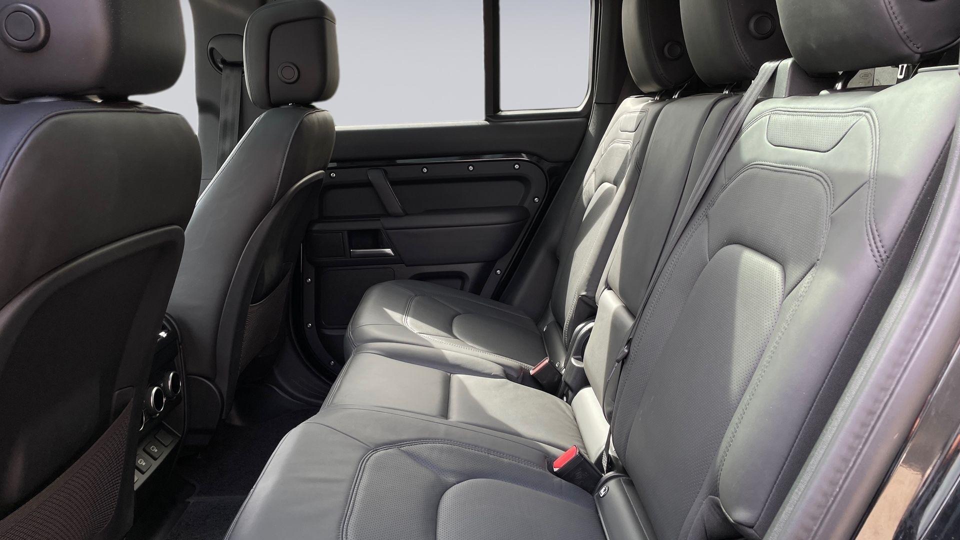 Land Rover Defender view 4