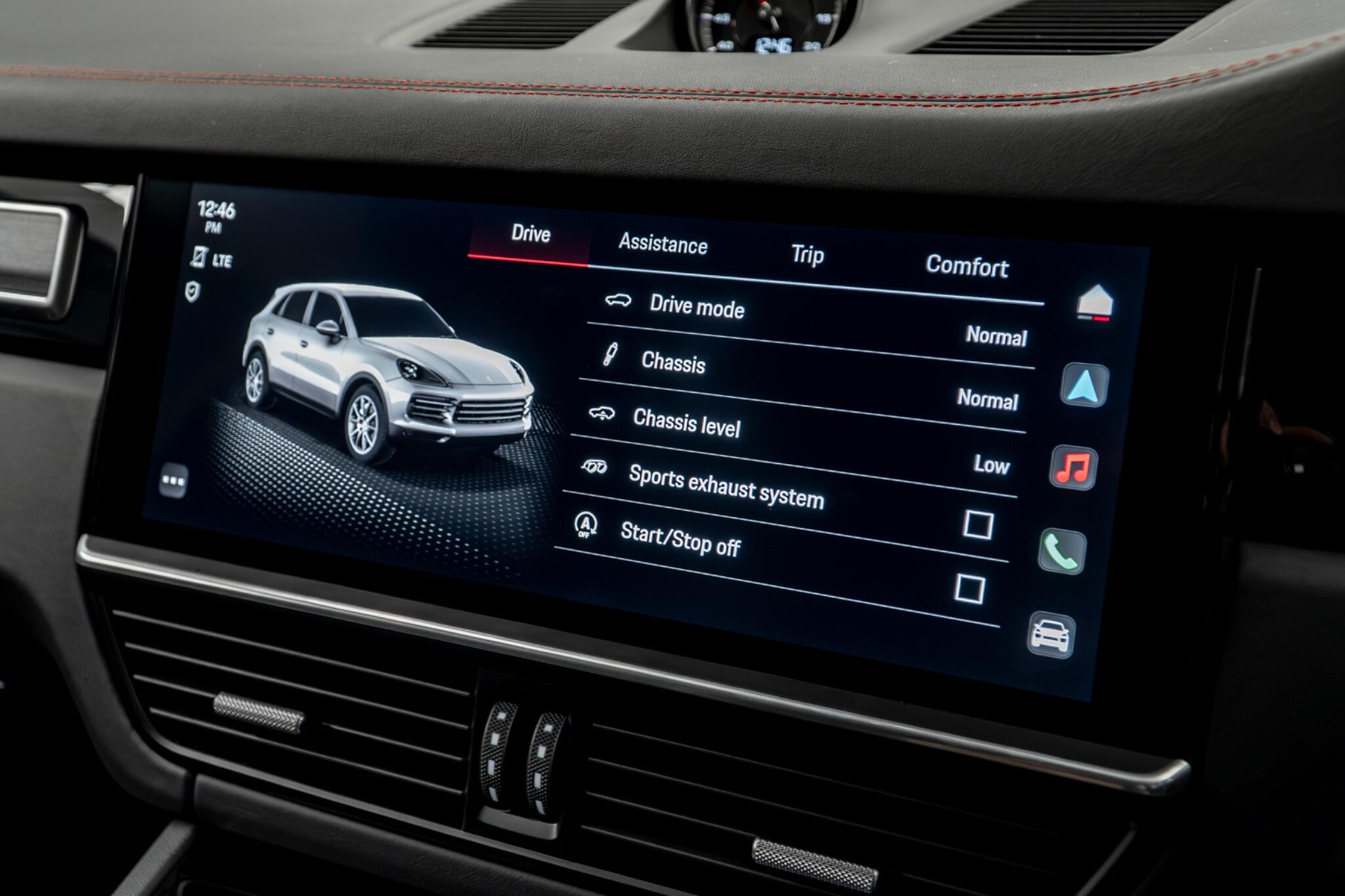 Porsche Cayenne view 38