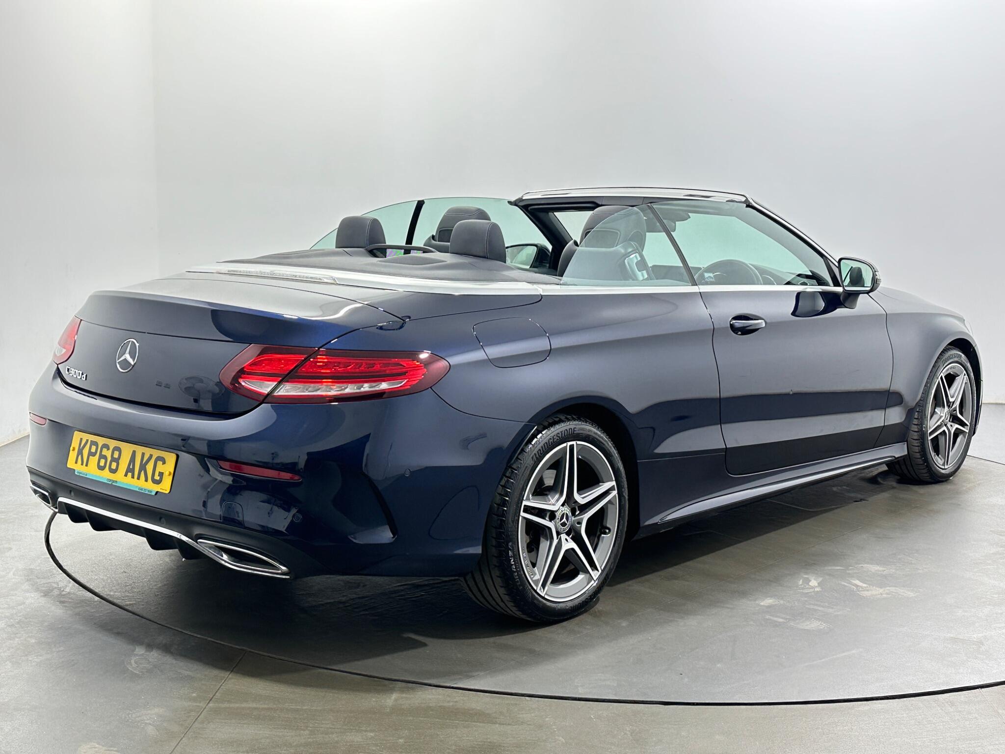 Mercedes-Benz C Class view 8