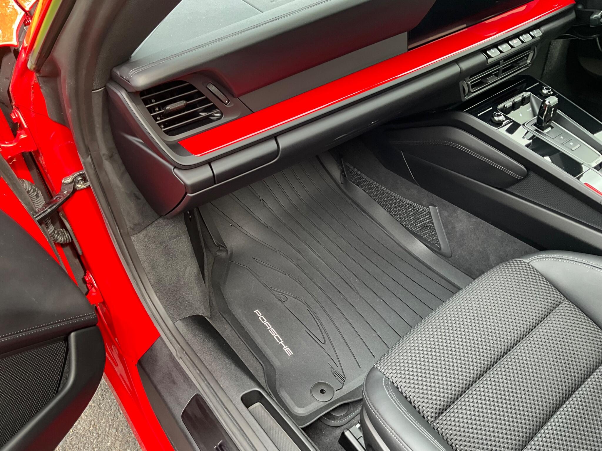 Porsche 911 view 45