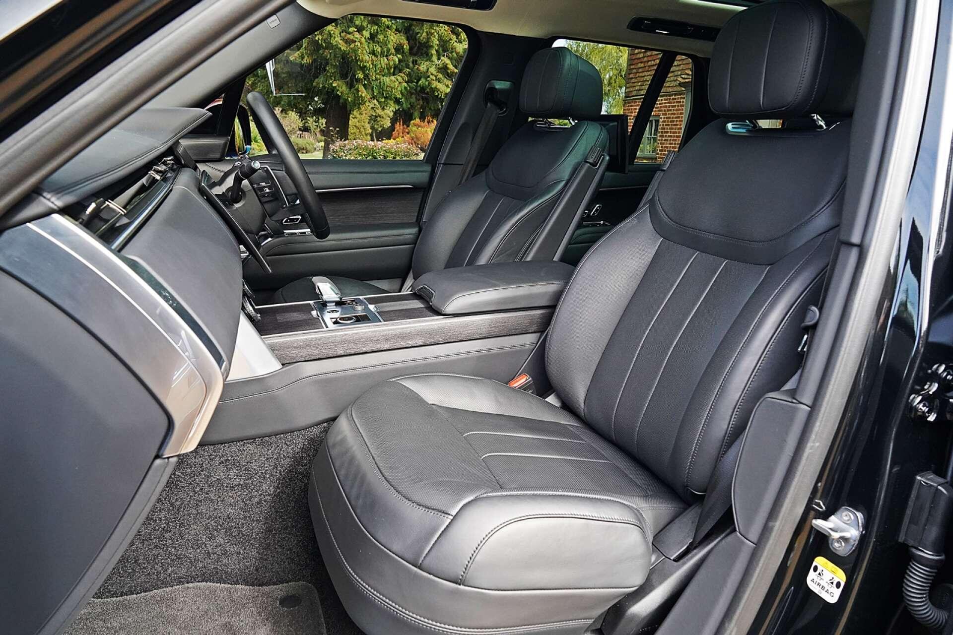Land Rover Range Rover view 12