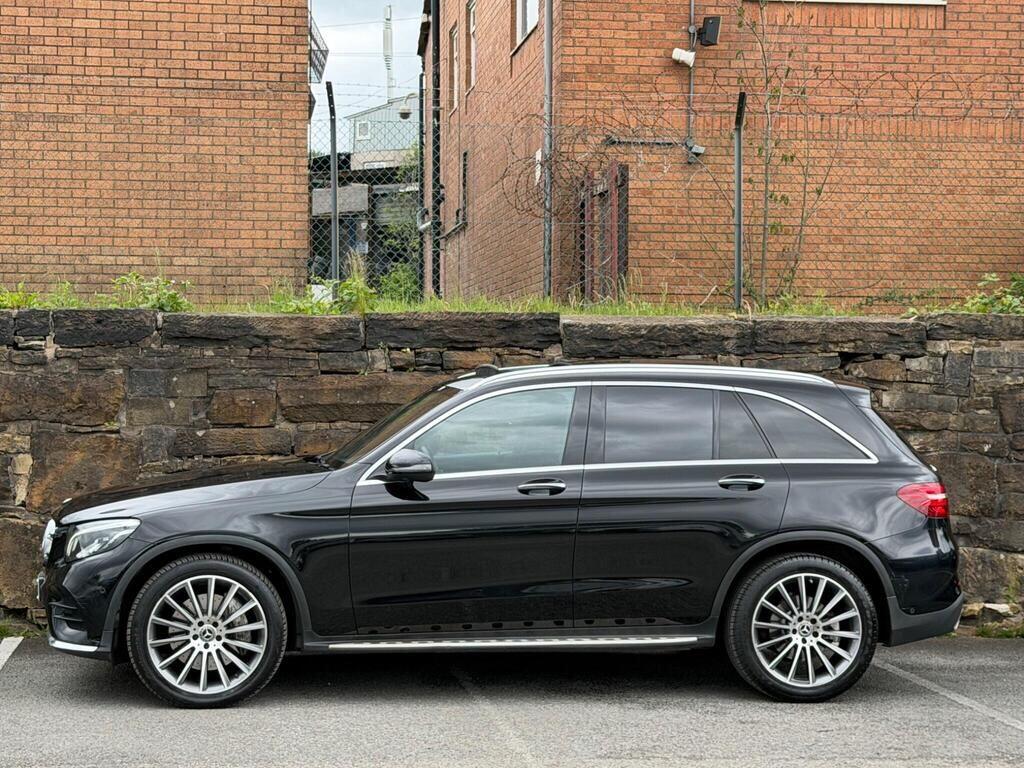 Mercedes-Benz GLC view 4