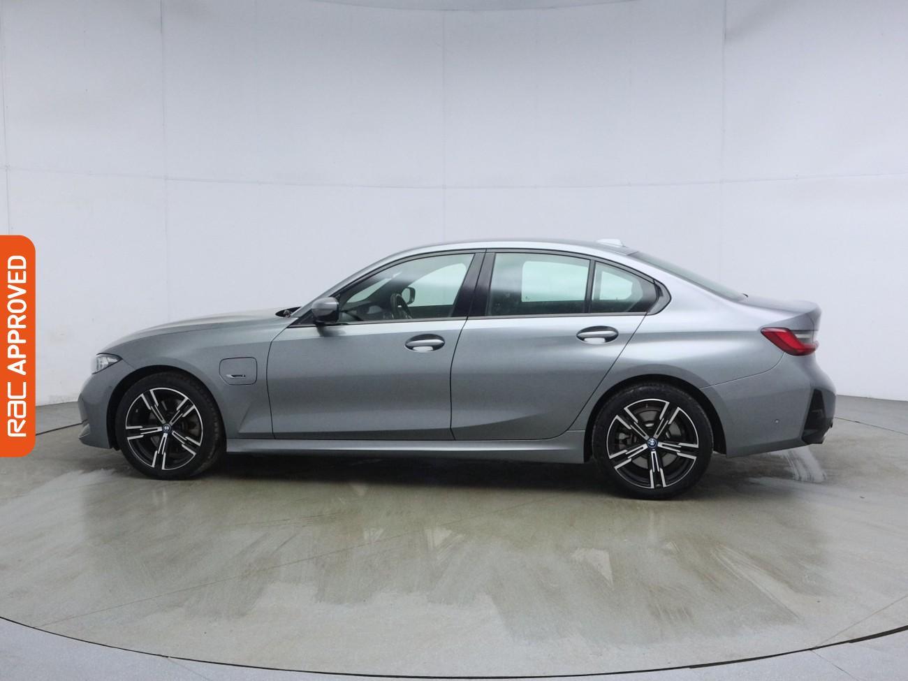 BMW 3 Series view 33
