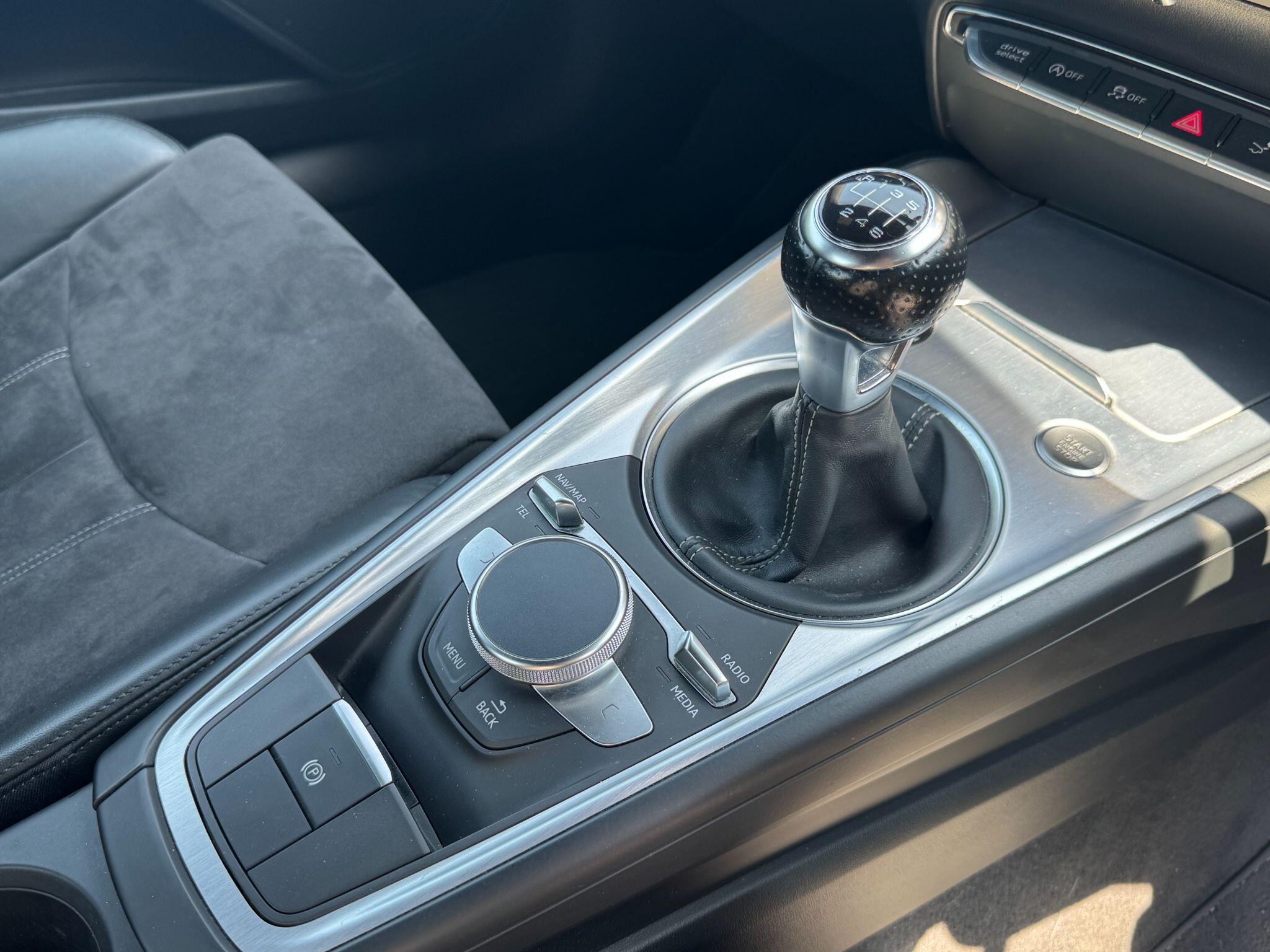 Audi TT view 31