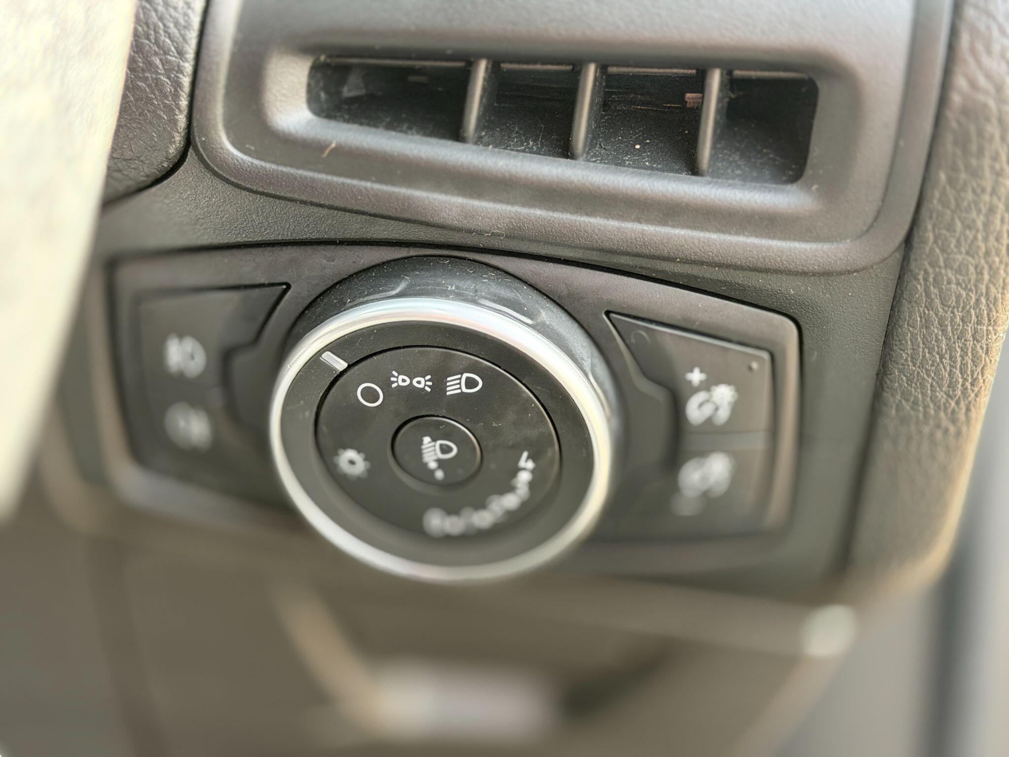 Ford Focus view 29