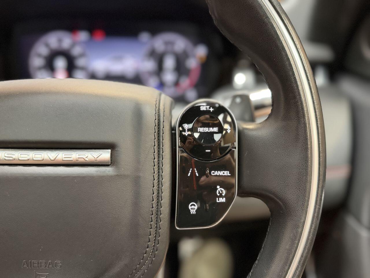 Land Rover Discovery Sport view 21